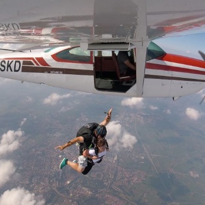 Salto en paracaídas en Austria